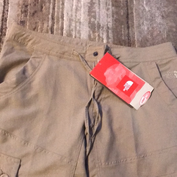 NWT The North Face Paramount Propel capris - Picture 2 of 7